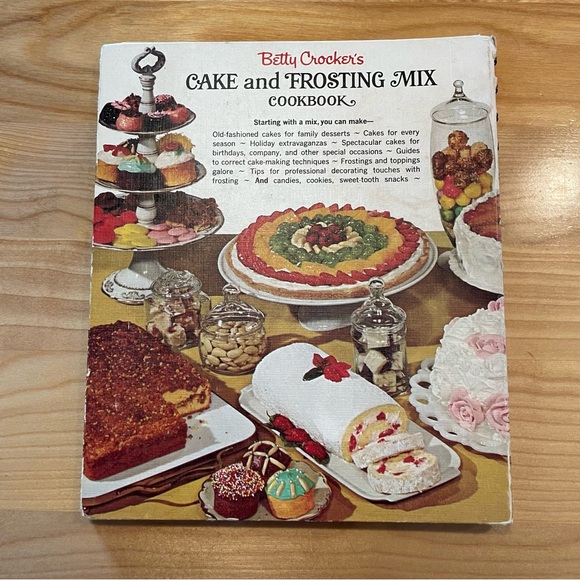 Betty Crocker cookbooks two, Cake and Frosting mix Cookbook and Dinner Parties - Picture 8 of 10